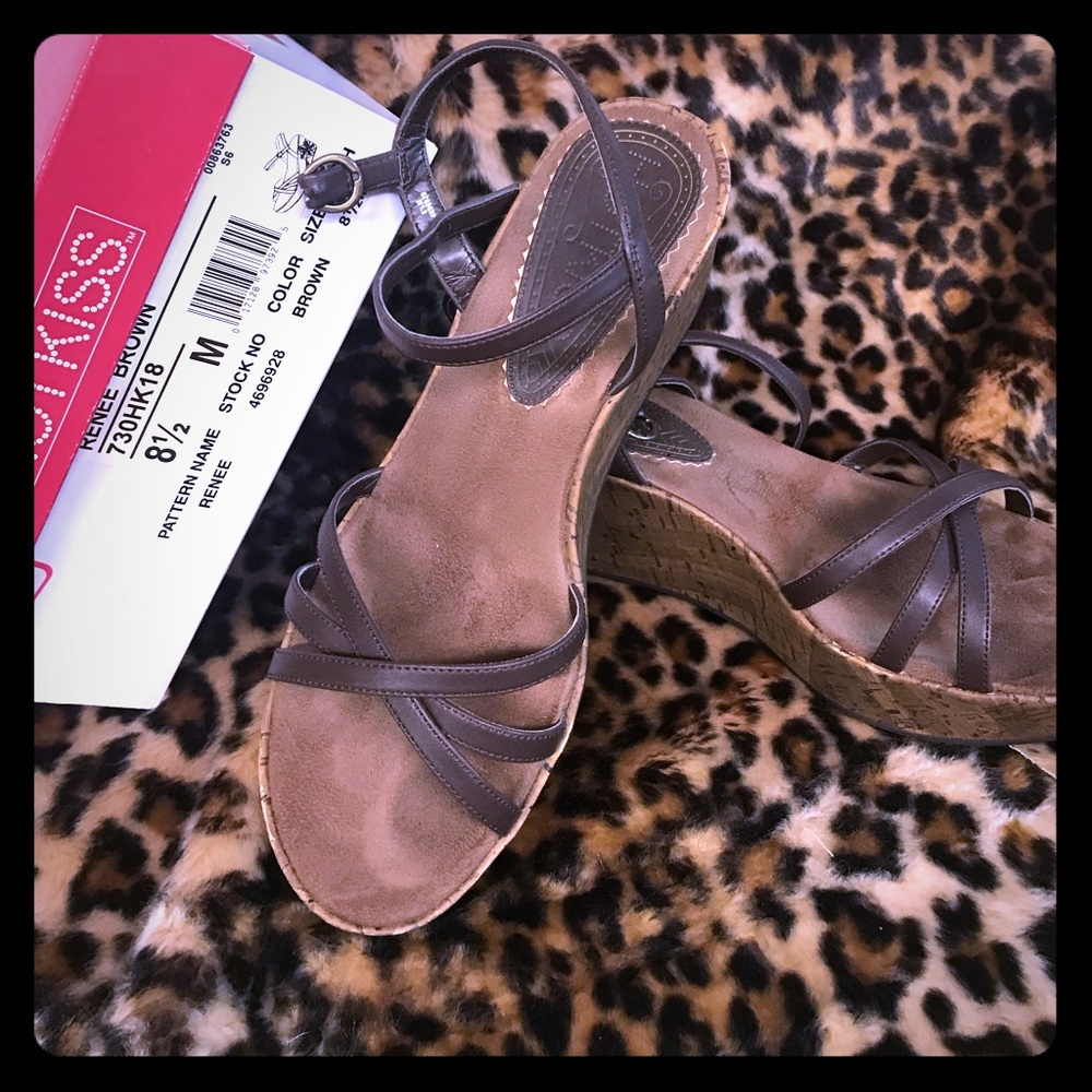 Hot Kiss platform sandals